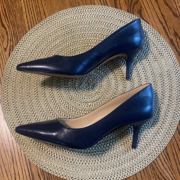 Nine West NWMARGOT Navy Leather Heels - Picture 3 of 8
